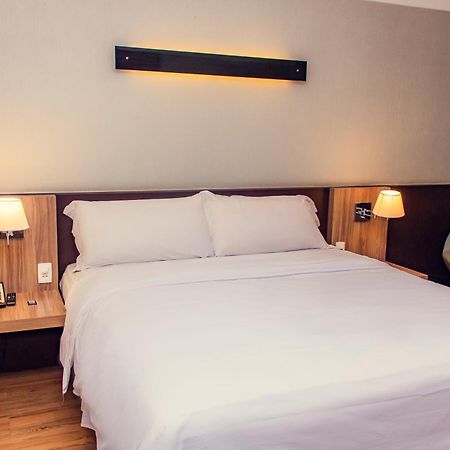 Delmond Hotel Cuiabá Dış mekan fotoğraf