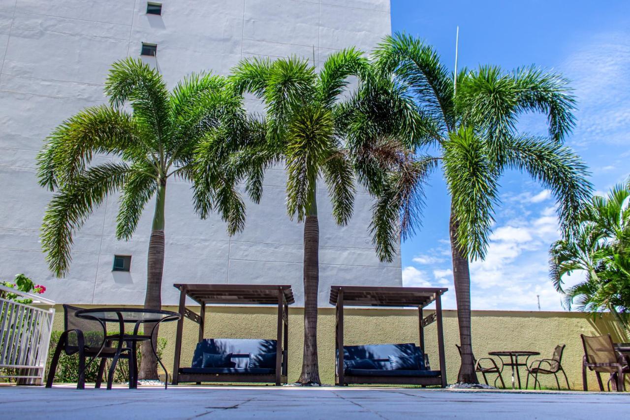 Delmond Hotel Cuiabá Dış mekan fotoğraf